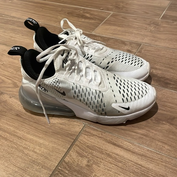 Nike Air Max 270 size 6.5 - Picture 3 of 3